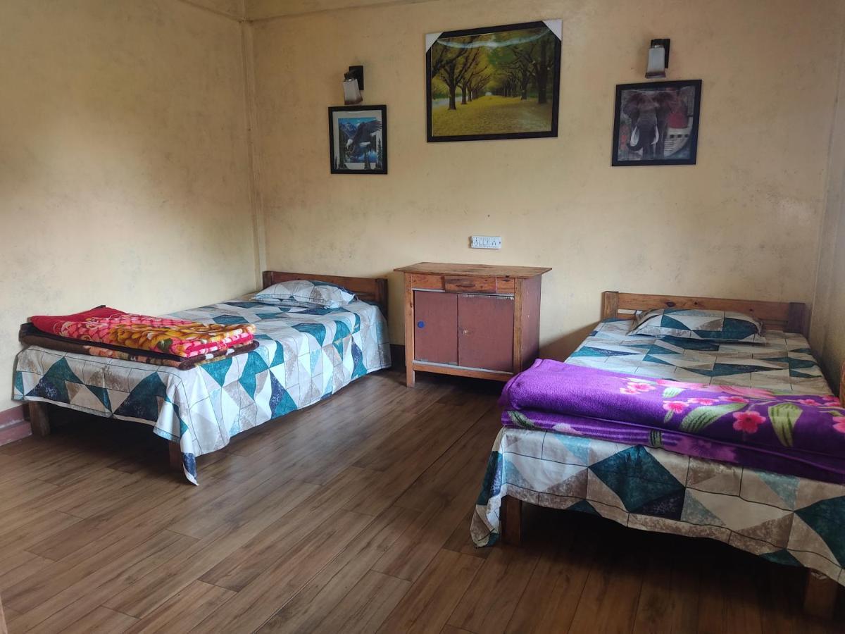 D Cloud Guesthouse Cherrapunji Bagian luar foto